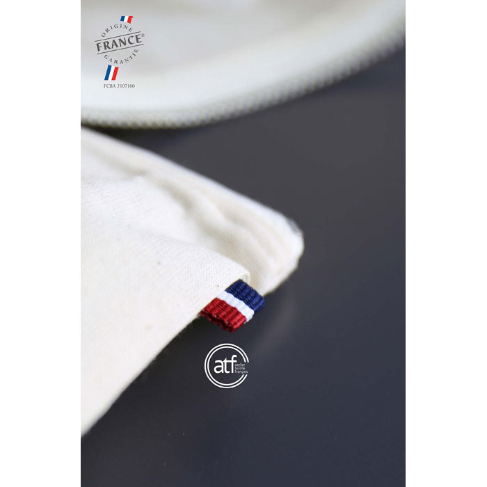 A04335 - MAÉ