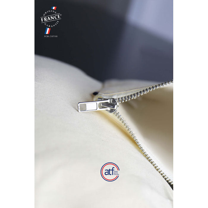 A04335 - MAÉ