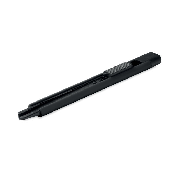 MO2768 - BLADE