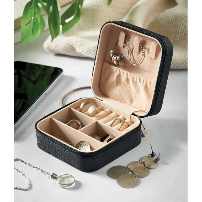 MO3146 - JULBOX