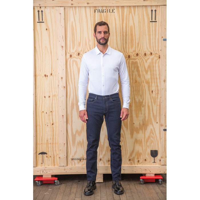 N03777 - BASILE MEN