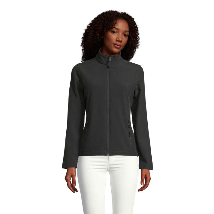 S01194 - RACE WOMEN