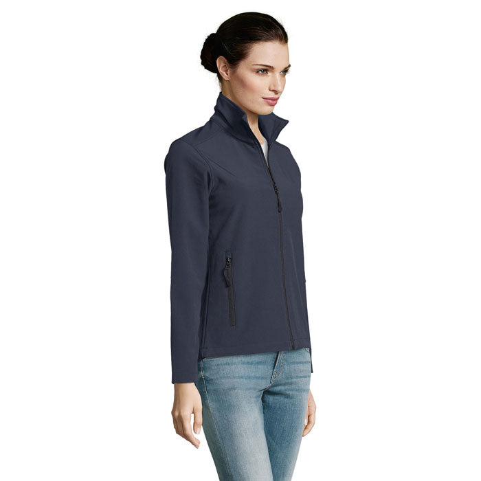 S01194 - RACE WOMEN